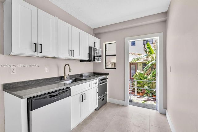 1165 Marseille Dr 4, Miami Beach, FL 33141