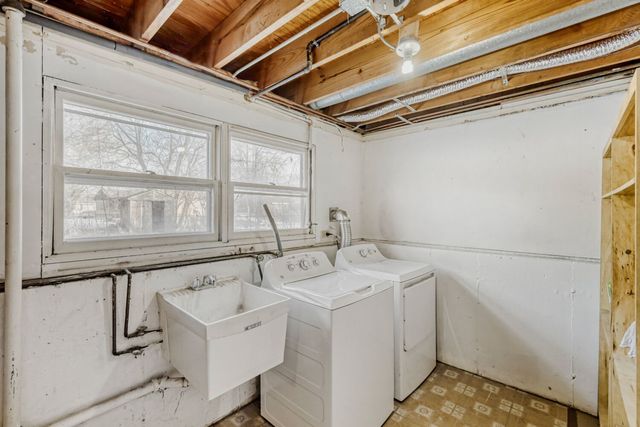 1630 Maple Lane, Elgin, IL 60123