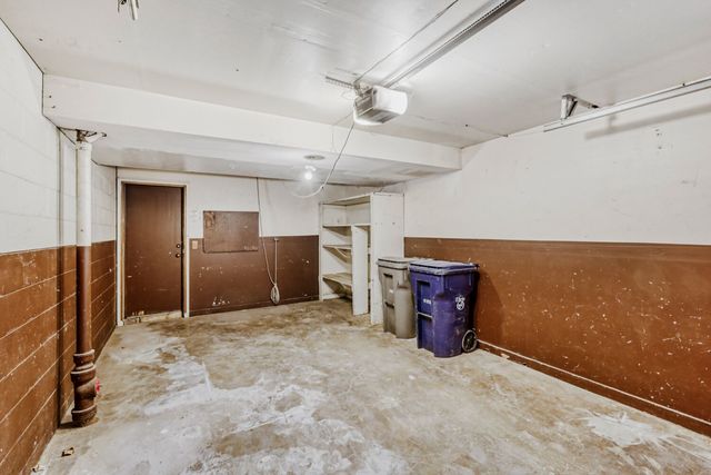 1630 Maple Lane, Elgin, IL 60123