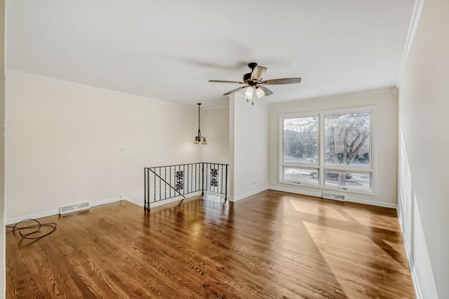 1630 Maple Lane, Elgin, IL 60123