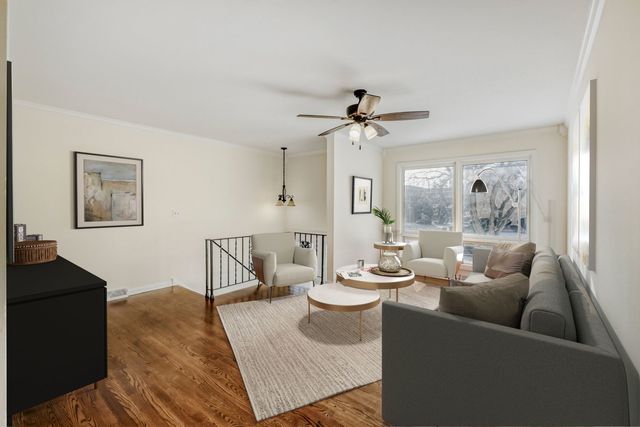 1630 Maple Lane, Elgin, IL 60123