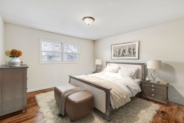 1630 Maple Lane, Elgin, IL 60123