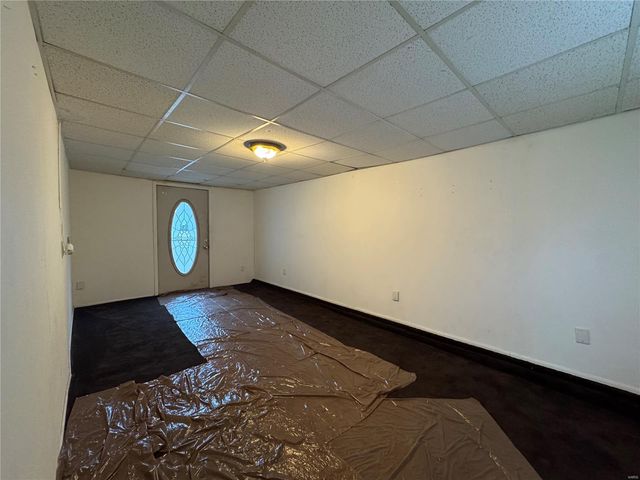 10235 Saint Anthony Lane, St Ann, MO 63074