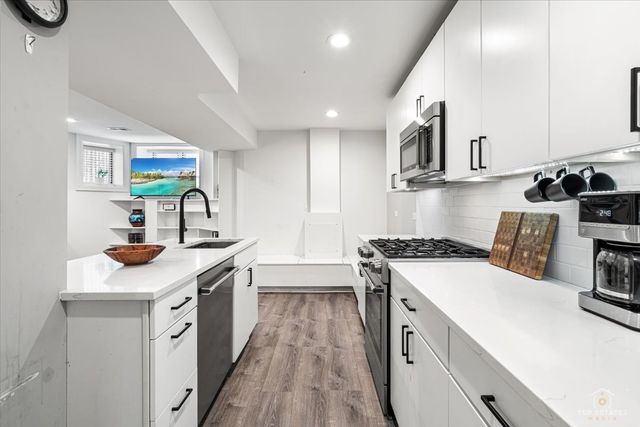 3432 W Belden Avenue G, Chicago, IL 60647