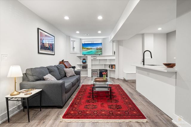 3432 W Belden Avenue G, Chicago, IL 60647