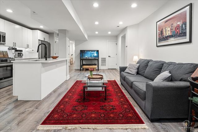3432 W Belden Avenue G, Chicago, IL 60647