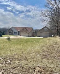 8502 S Vernon Road, Durand, MI 48429