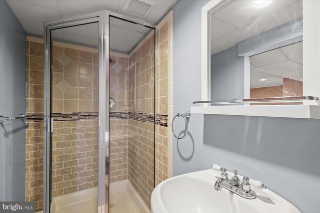 8420 LOCH RAVEN BLVD, Baltimore, MD 21286