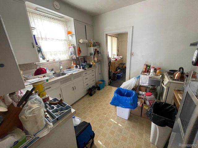 19312 DANBURY Street, Detroit, MI 48203