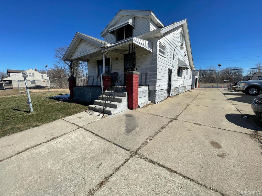 19312 DANBURY Street, Detroit, MI 48203