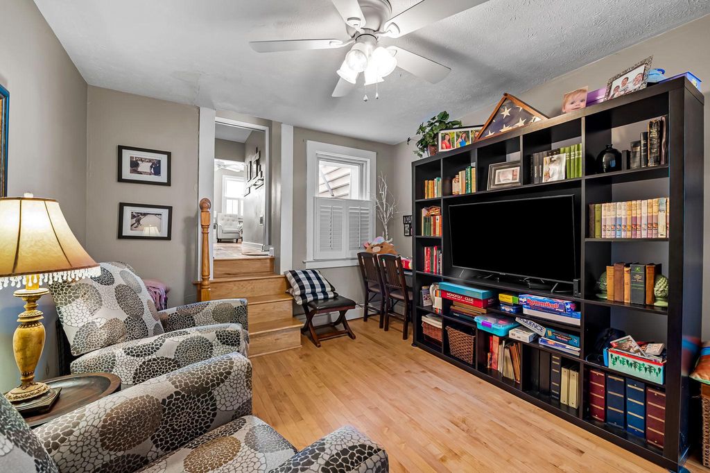 Image 19 of property listing at 3134 ELLIOTT ST, Baltimore, MD 21224