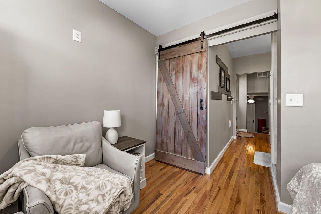 Image 23 of property listing at 3134 ELLIOTT ST, Baltimore, MD 21224