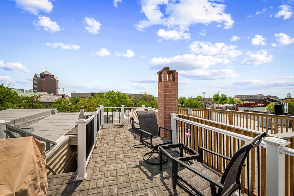 Image 25 of property listing at 3134 ELLIOTT ST, Baltimore, MD 21224