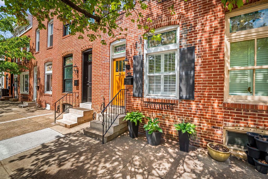 Image 4 of property listing at 3134 ELLIOTT ST, Baltimore, MD 21224