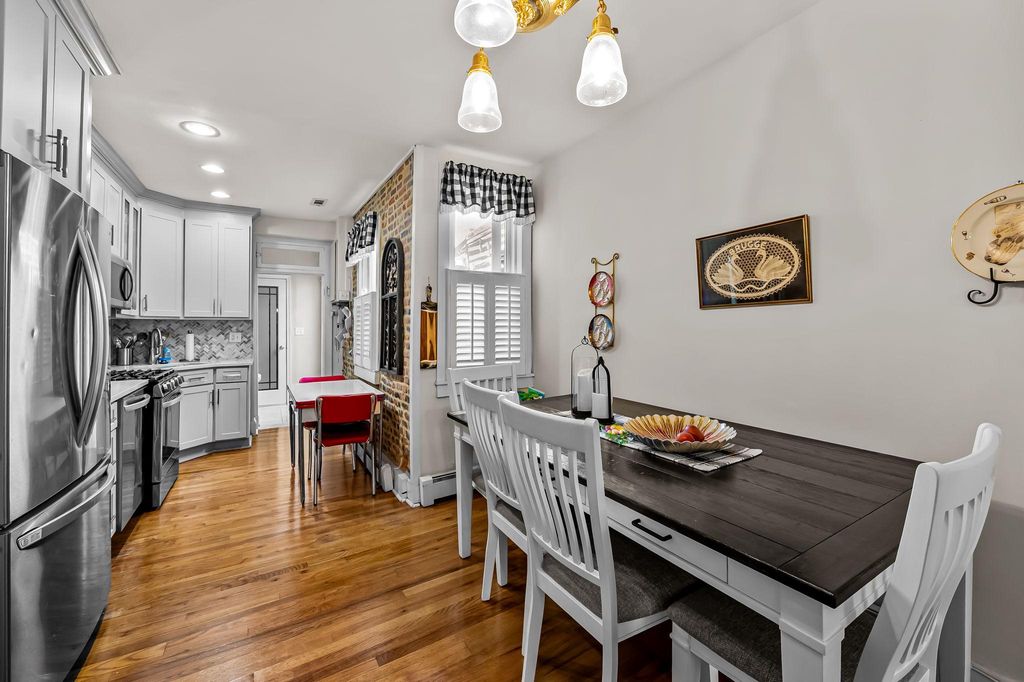 Image 9 of property listing at 3134 ELLIOTT ST, Baltimore, MD 21224