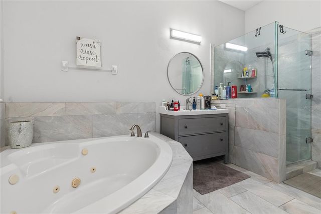 8039 SOLITAIRE COURT, Orlando, FL 32836