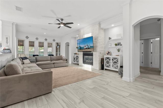 8039 SOLITAIRE COURT, Orlando, FL 32836