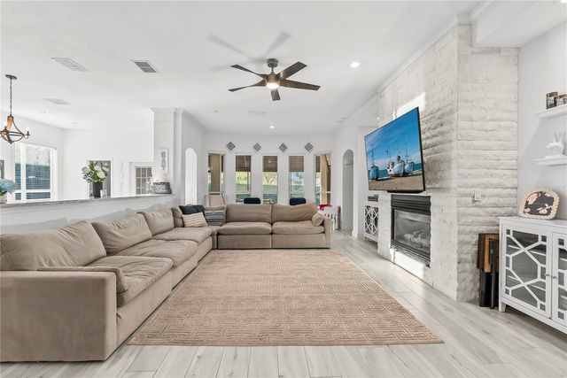 8039 SOLITAIRE COURT, Orlando, FL 32836