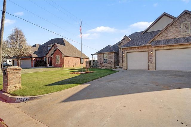 11912 W Wickford Place, Yukon, OK 73099