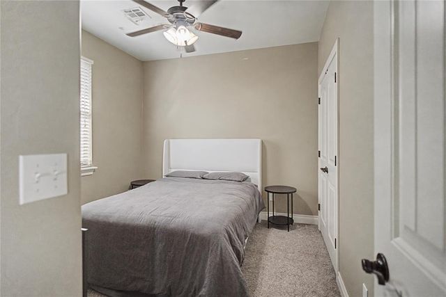 11912 W Wickford Place, Yukon, OK 73099