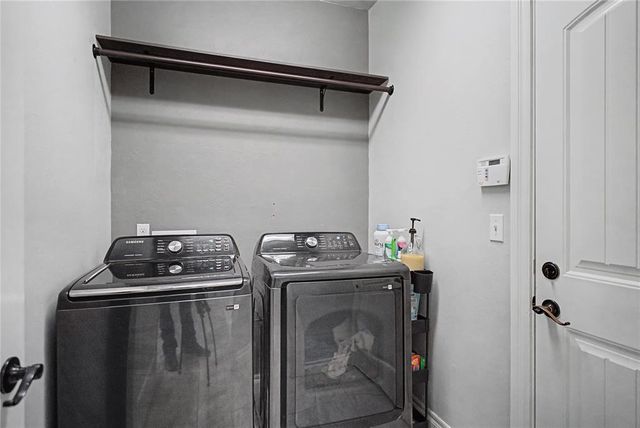 11912 W Wickford Place, Yukon, OK 73099