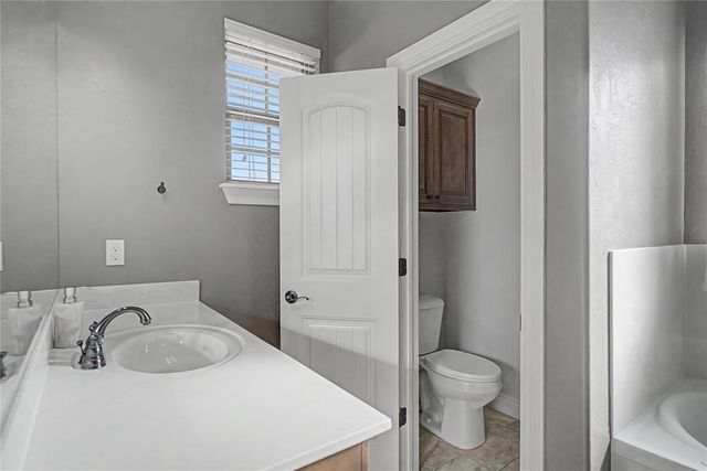 11912 W Wickford Place, Yukon, OK 73099