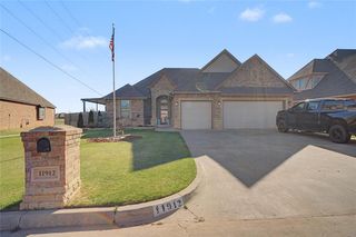 11912 W Wickford Place, Yukon, OK 73099