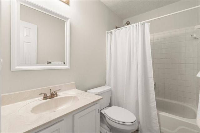 500 Senior Drive, Lawrenceville, GA 30044