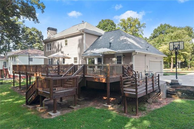 500 Senior Drive, Lawrenceville, GA 30044