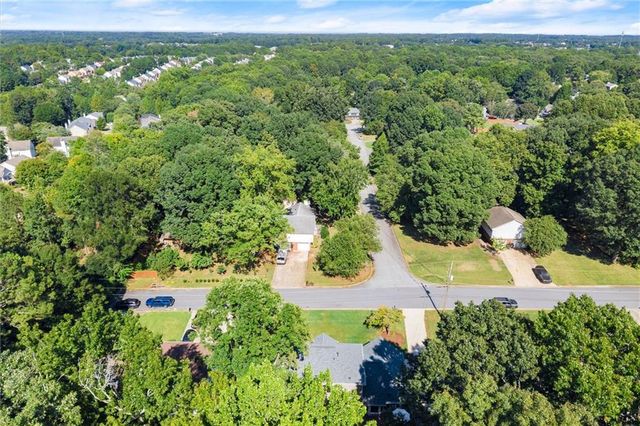 500 Senior Drive, Lawrenceville, GA 30044