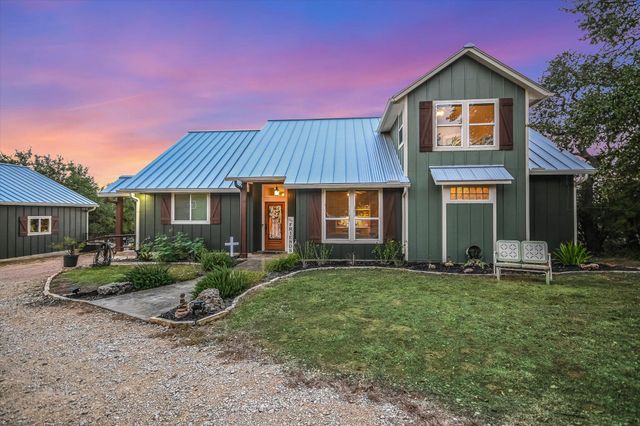 8305 OZARK DR, San Marcos, TX 78666