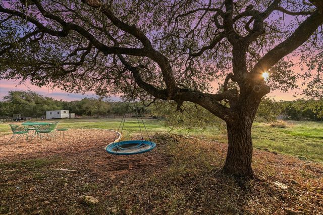 8305 OZARK DR, San Marcos, TX 78666