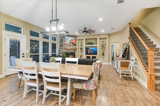 8305 OZARK DR, San Marcos, TX 78666