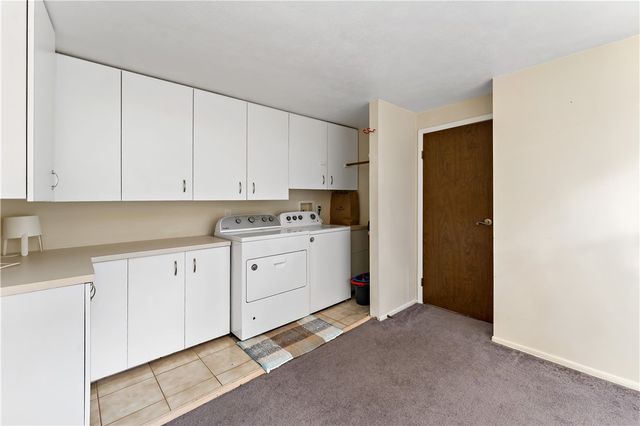 2105 Pendleton Dr, Monroeville, PA 15146
