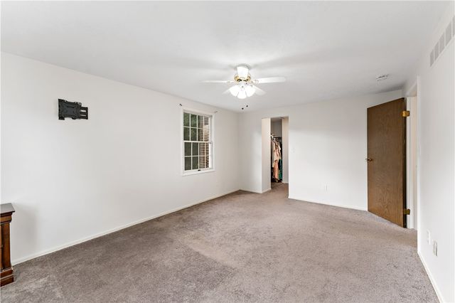 2105 Pendleton Dr, Monroeville, PA 15146