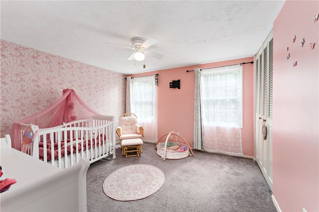 2105 Pendleton Dr, Monroeville, PA 15146