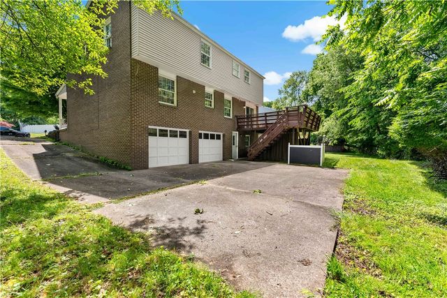 2105 Pendleton Dr, Monroeville, PA 15146