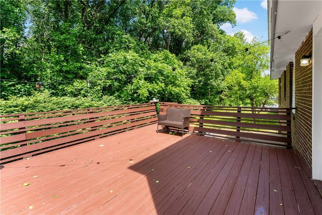 2105 Pendleton Dr, Monroeville, PA 15146