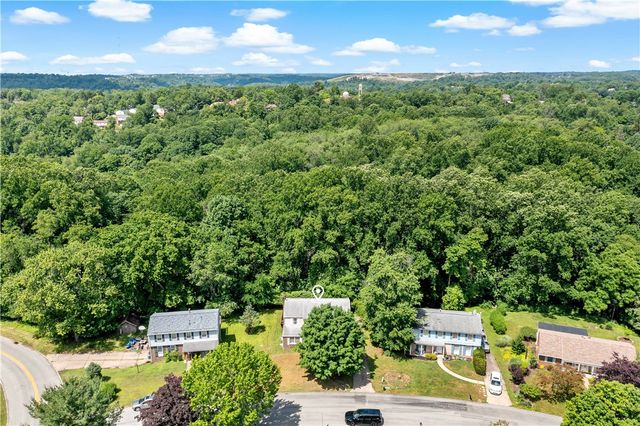 2105 Pendleton Dr, Monroeville, PA 15146