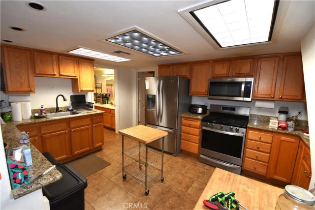 18487 Grand, Lake Elsinore, CA 92530