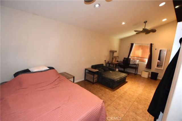 18487 Grand, Lake Elsinore, CA 92530