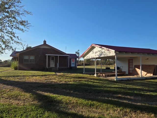 126 Dunn Rd, Leoma, TN 38468