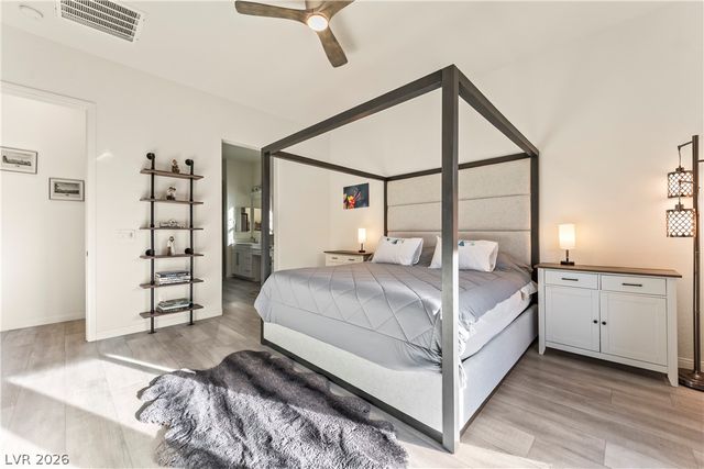 6033 Bugsy Street, North Las Vegas, NV 89081