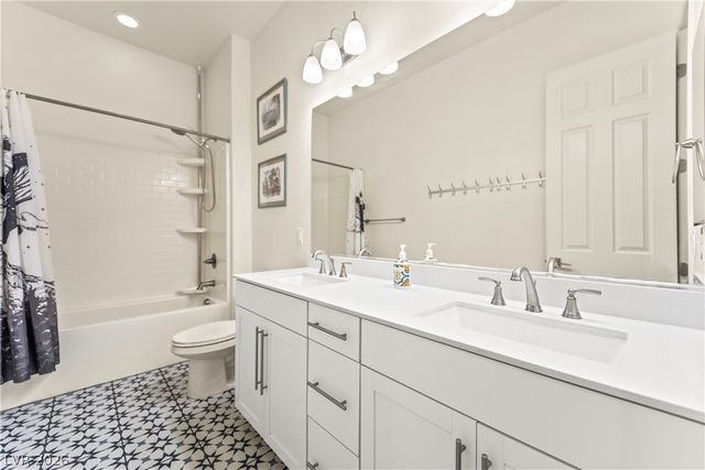 6033 Bugsy Street, North Las Vegas, NV 89081