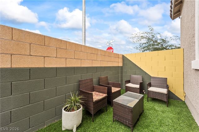 6033 Bugsy Street, North Las Vegas, NV 89081