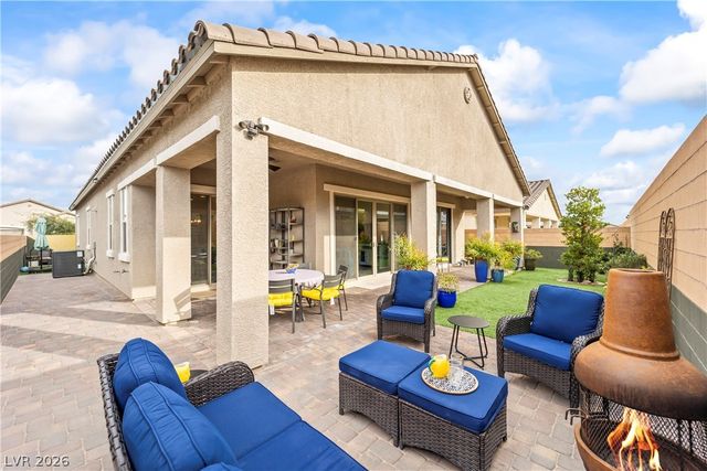 6033 Bugsy Street, North Las Vegas, NV 89081