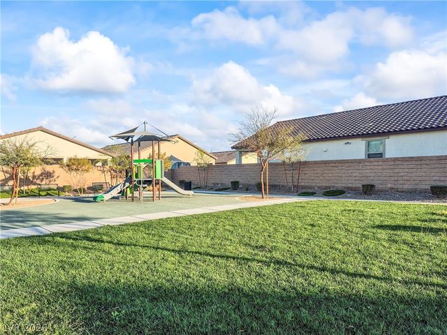 6033 Bugsy Street, North Las Vegas, NV 89081