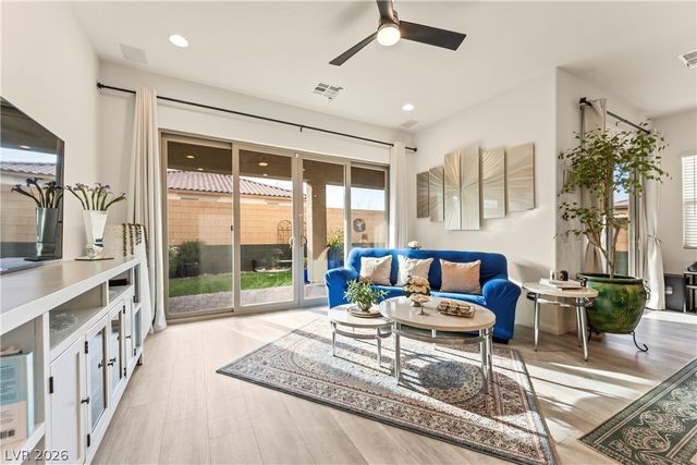 6033 Bugsy Street, North Las Vegas, NV 89081