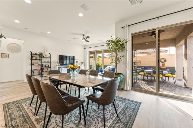 6033 Bugsy Street, North Las Vegas, NV 89081