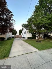 241 WARREN AVE, Bellmawr, NJ 08031